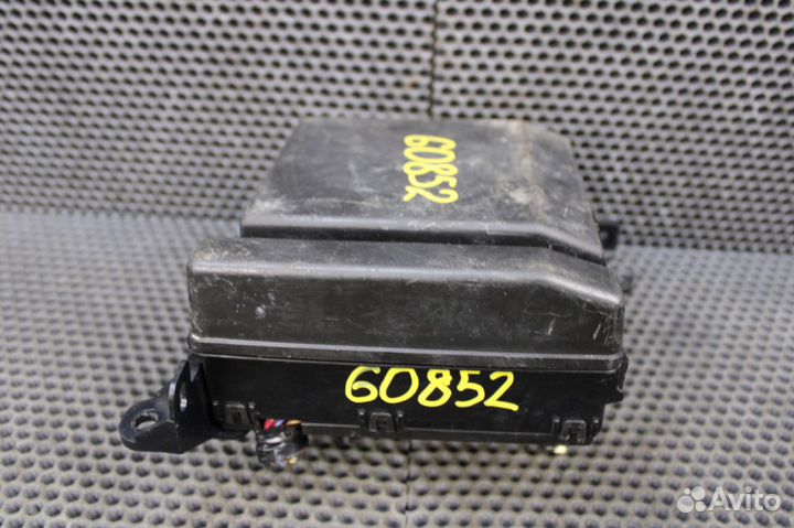 Блок предохранителей Mitsubishi Lancer CS2V 4G15