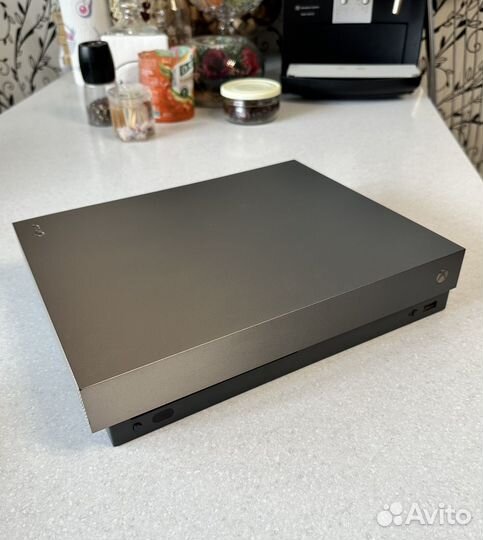 Xbox One X + 480 игр