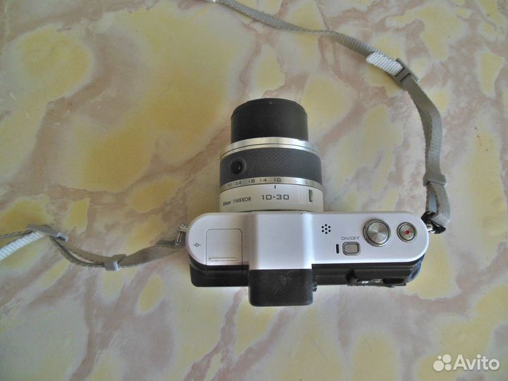 Фотоаппарат Nikon 1v1