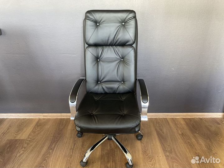 Компьютерное кресло. Кресло руководителя