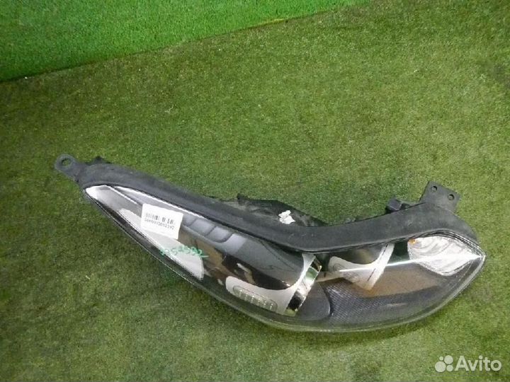 Фара правая Kia Sportage