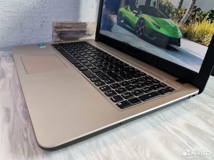 Игровой Asus 4core/4Gb/SSD256GB/GeForce 810M