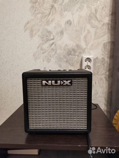 Гитарный комбоусилитель NUX mighty 8bt