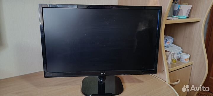 Монитор LG 24 дюйма IPS