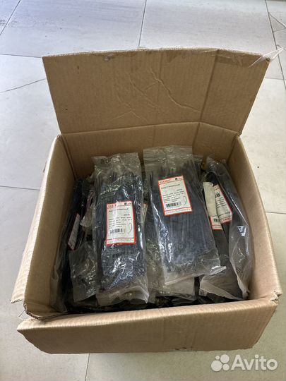 Хомут пластиковый стандартный