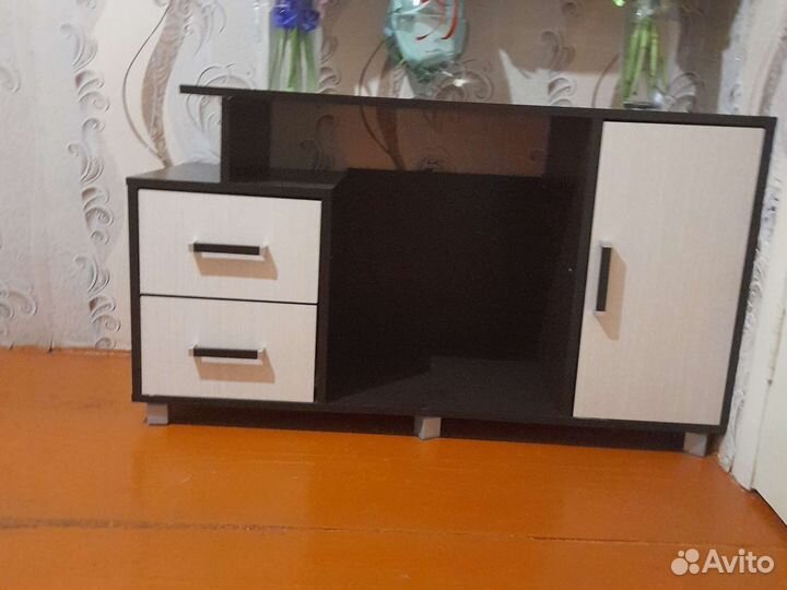 Тумба под телевизор бу