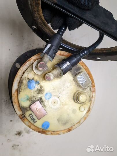 Насос топливный электрический Subaru Legacy Outbac