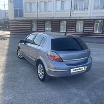 Opel Astra 1.8 AT, 2004, битый, 290 000 км, с пробегом, цена 440 000 руб.