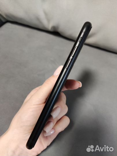 Продам iPhone xr 64 гб