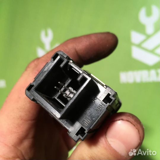 Кнопка корректора фар Фольксваген Пассат Б6