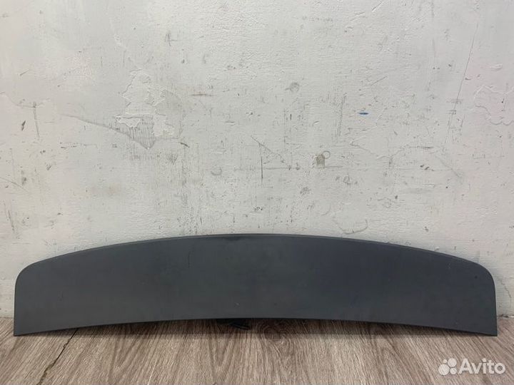 Спойлер (дефлектор) крышки багажника задний Ford