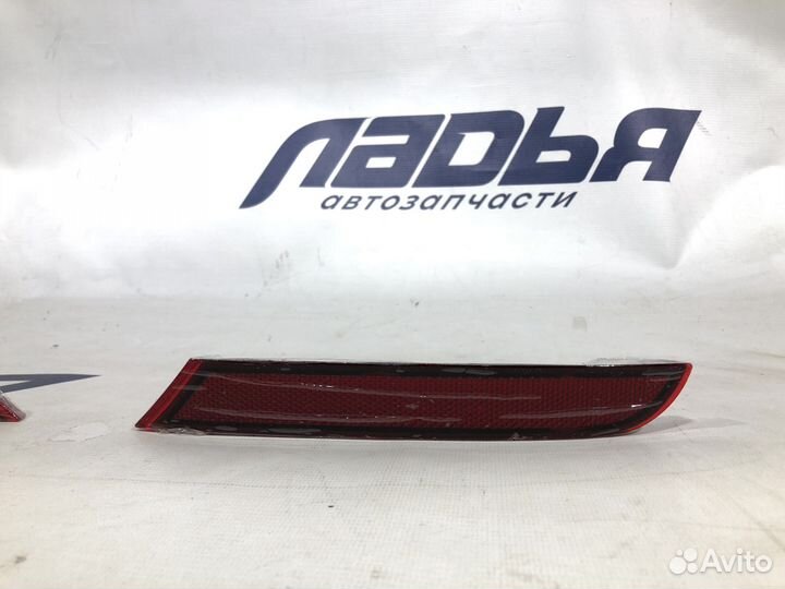 Катафот заднего бампера VW Polo (20-н.в.) RH