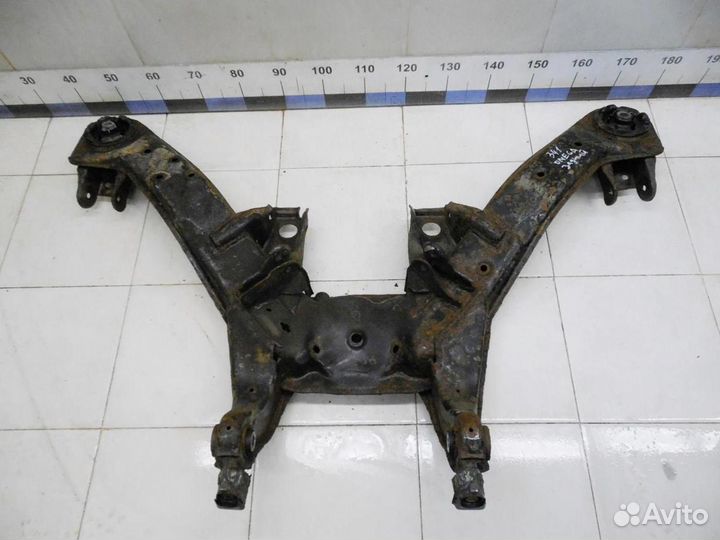 Балка задняя Omega B 1994-2003