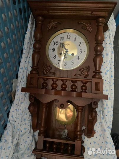 Часы старинные деревянные настенные