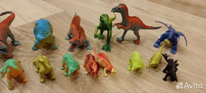 Игрушки динозавры
