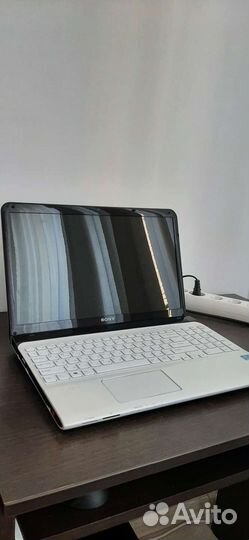 Ноутбук sony vaio i3 3110M