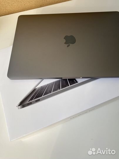 Macbook pro 13 retina 2017 8/128гб