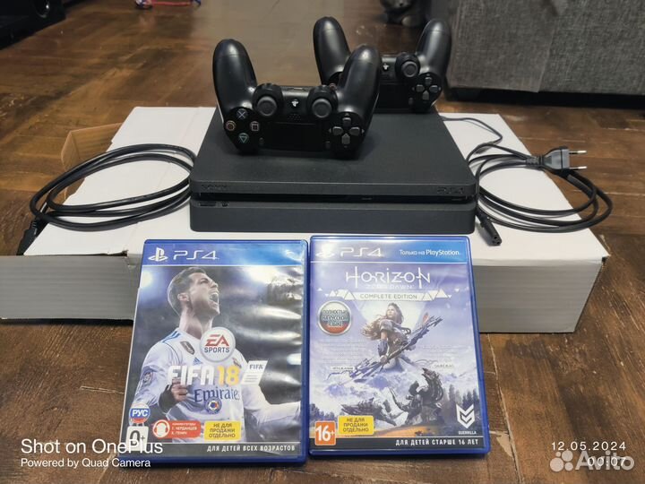Sony playstation 4 PS4 slim 1tb
