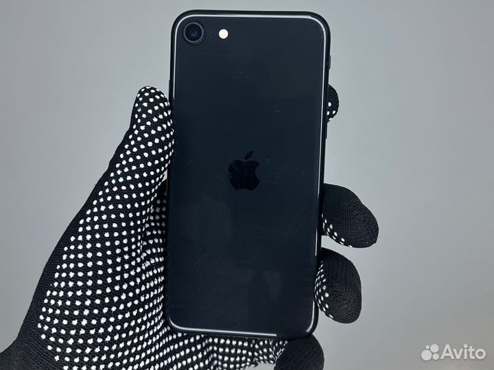 iPhone SE, 16 ГБ