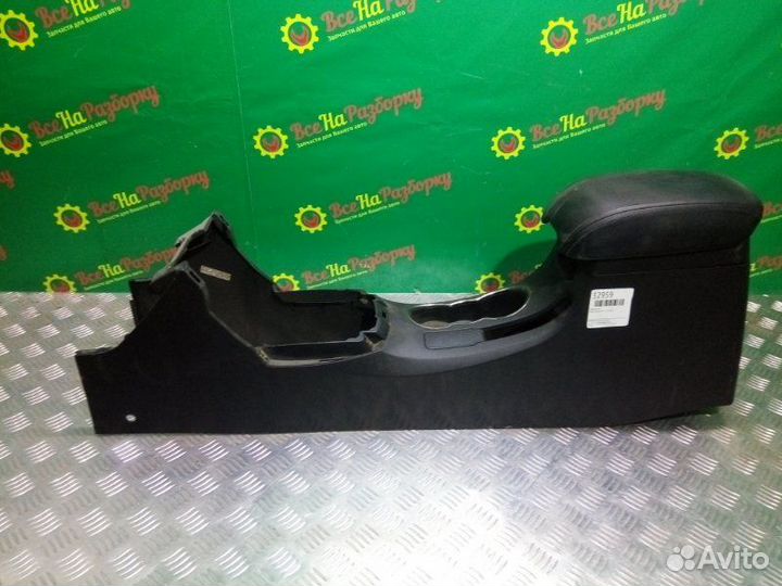 Подлокотник Geely Emgrand Ec7 2.0 2015