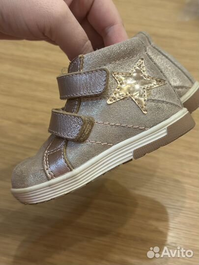 Ботинки демисезонные для девочки 19 Котофей