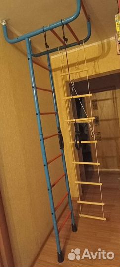 Шведская стенка с турником бу