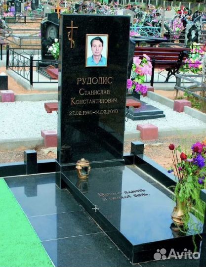 Памятники на могилу