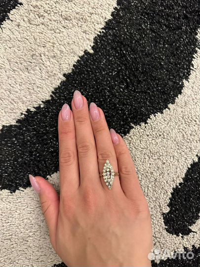 Кольцо с бриллиантами