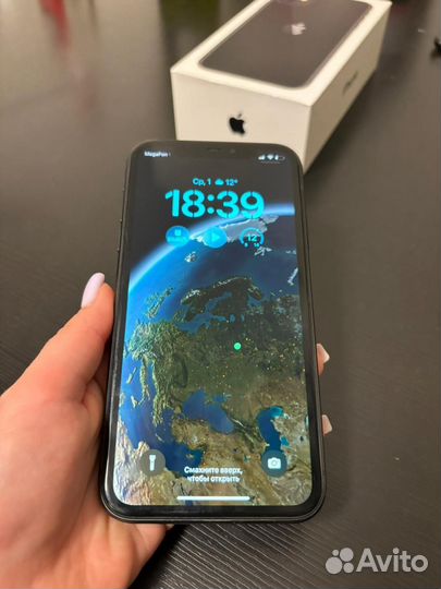 iPhone 11, 64 ГБ