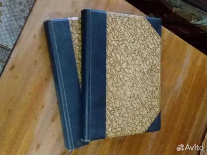 Старинные антикварные книги