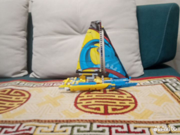 Корабль лего техник