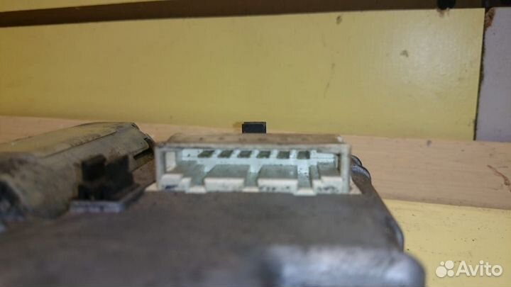 Моторчик люка VW Vento 1991-1997