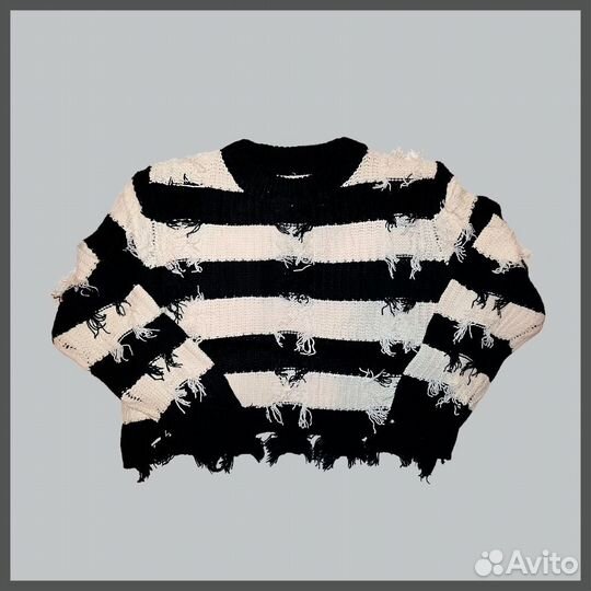 Стильный джемпер чб