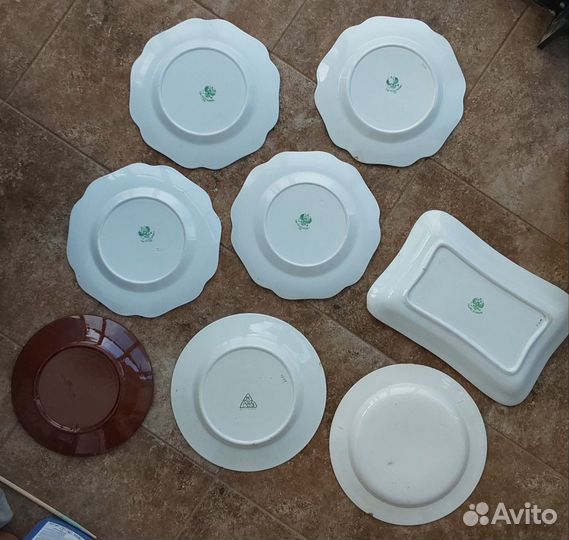 Тарелки Кузнецовского фарфора