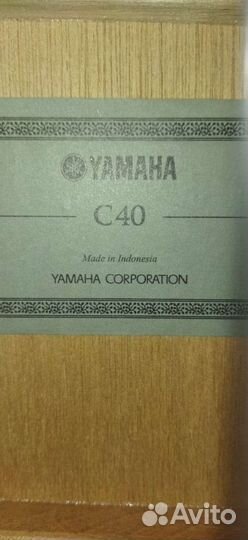 Классическая гитара yamaha c40