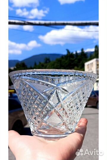 Хрустальная ваза для конфет