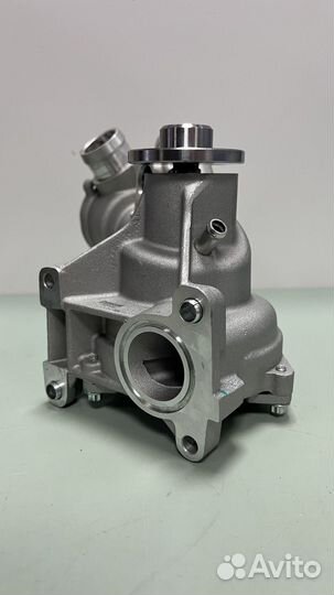 Помпа Mercedes Benz M104