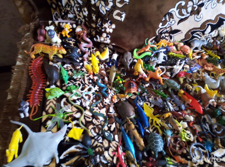 Коллекционные фигурки животных