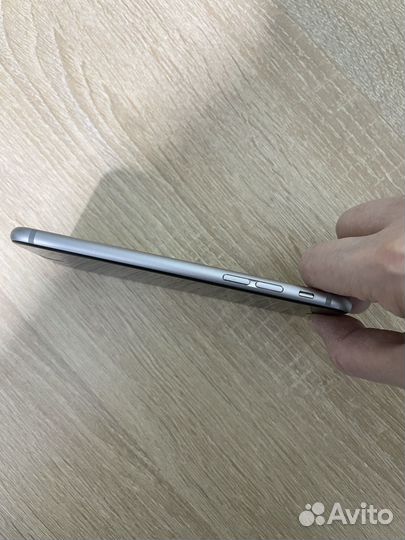 iPhone 6S, 64 ГБ