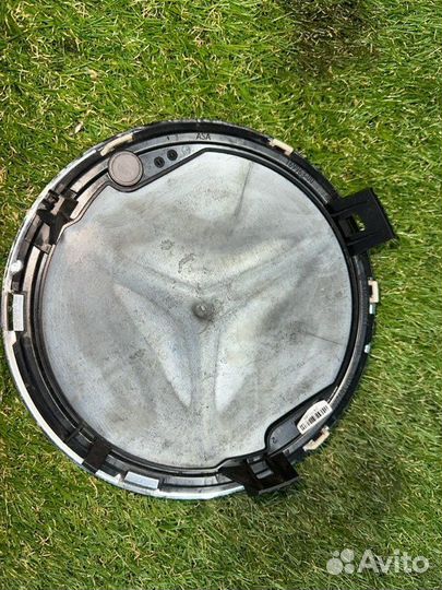 Эмблема решетки радиатора Mercedes E W212