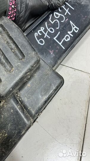 Резонатор воздушного фильтра Ford Cougar