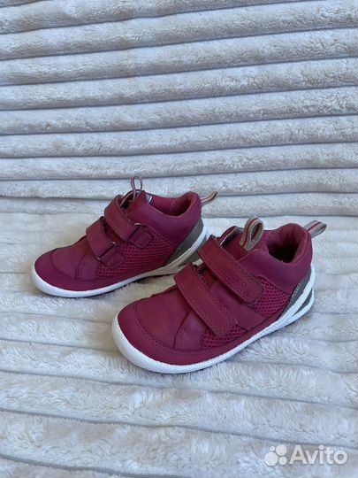 Кроссовки для девочки ecco