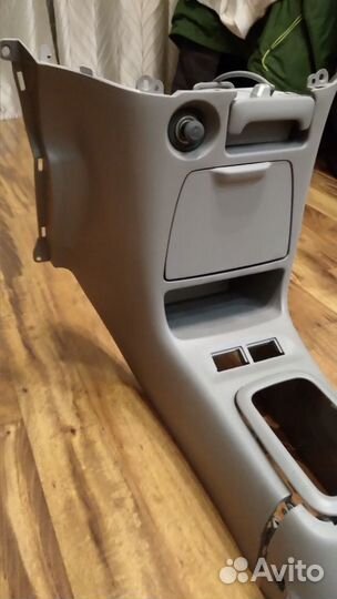 Консоль центральная spacio