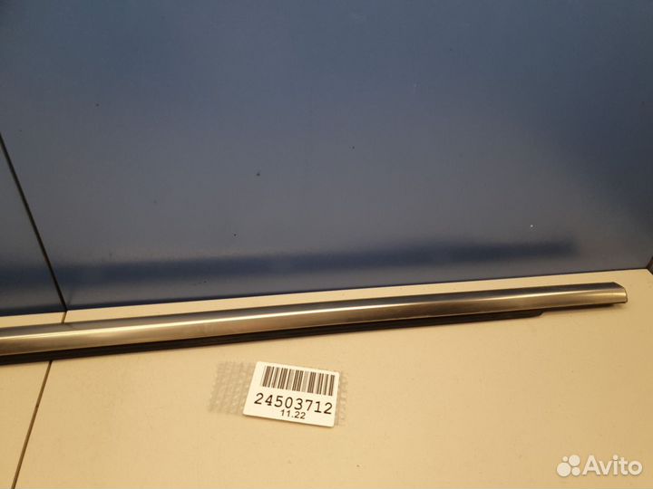 Молдинг стекла передней правой двери Hyundai i40 2