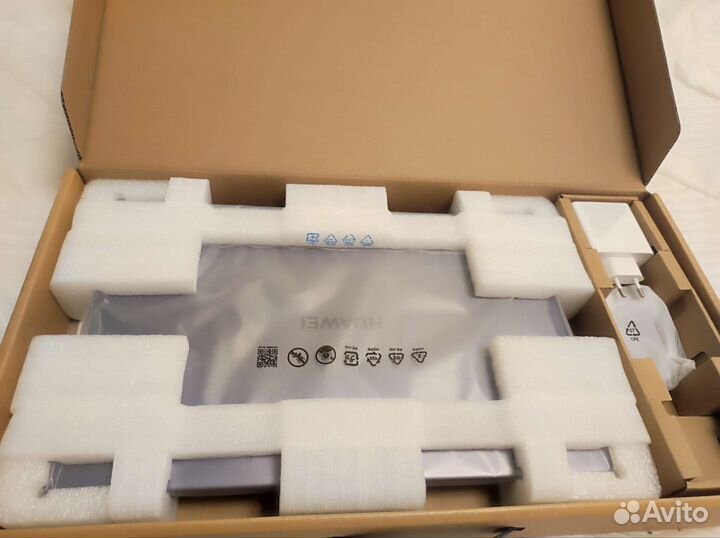 Ноутбук Huawei MateBook D15 i5/8 DDR4/512 SSD