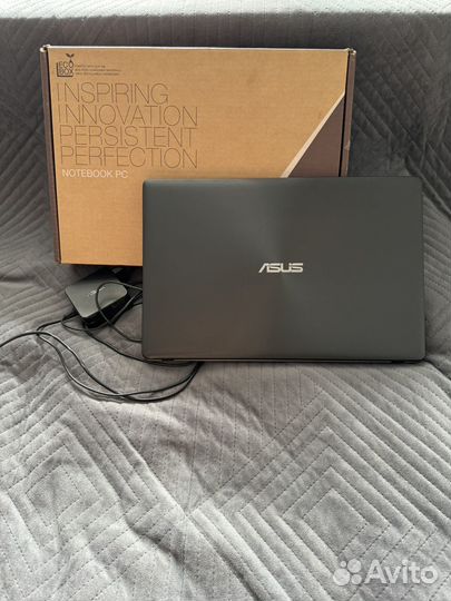 Ноутбук asus