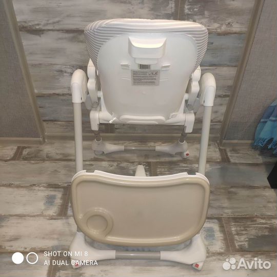 Стульчик для кормления happy baby