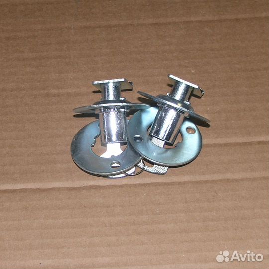 Замок дверки инструментального ящика в сб (птимаш)