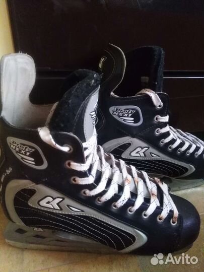 Коньки хоккейные 46 размер