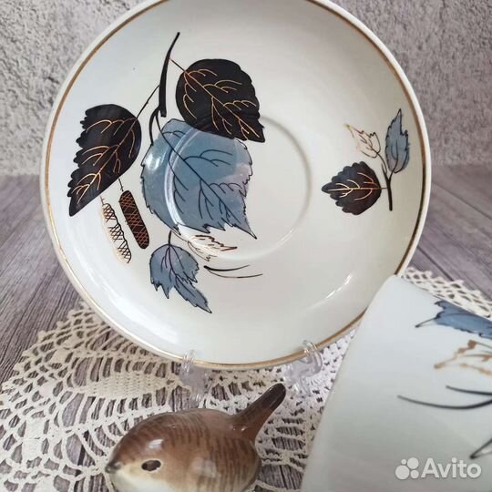 Бокал с блюдцем Красный Фарфорист